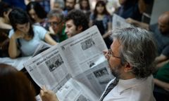 Tureckie władze kazały aresztować kierownictwo opozycyjnego dziennika. Zatrzymano już redaktora naczelnego