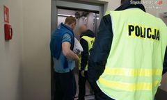 Ruda Śląska: odpalił racę w autobusie pełnym pasażerów