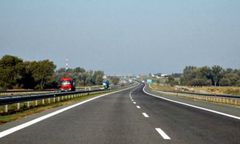 78-letnia Niemka jechała autostradą A2 pod prąd. Dostała tylko 100 zł mandatu