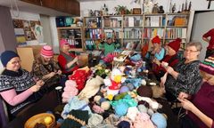 5 tysięcy czapek od "włóczkersów" ruszyło z Poznania do Afganistanu