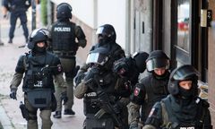 Ewakuacja wielkiego centrum handlowego w Bremie