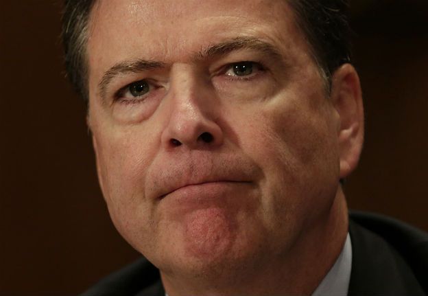 James Comey - człowiek, który wstrząsnął USA