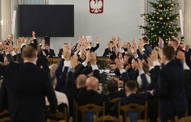 Opozycja ponownie zgłosi poprawki do budżetu? PiS, Nowoczesna i Kukiz'15 - "za", PO - "przeciw"