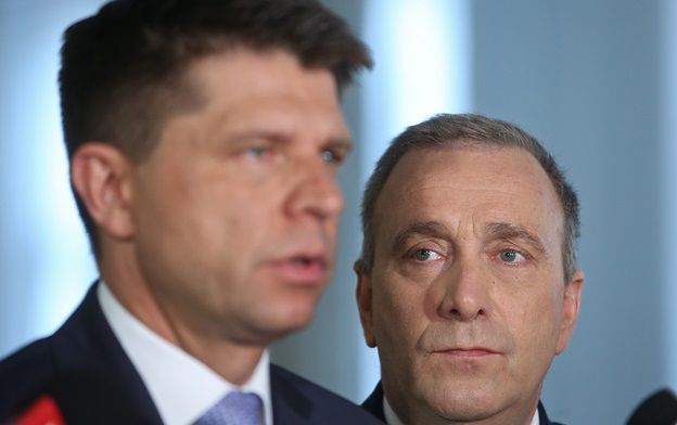 Petru o rozmowach z Kaczyńskim: „On mówi swoje, ja mówię swoje”