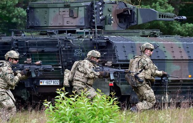 Niemcy wyślą żołnierzy na Litwę. "To historyczne posunięcie "