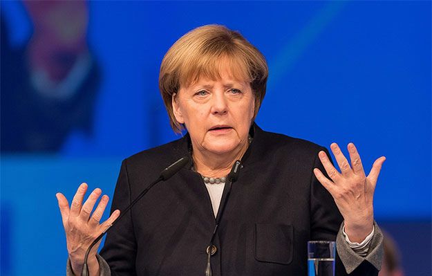 "FAS": Angela Merkel chce zaostrzyć sankcje wobec Rosji