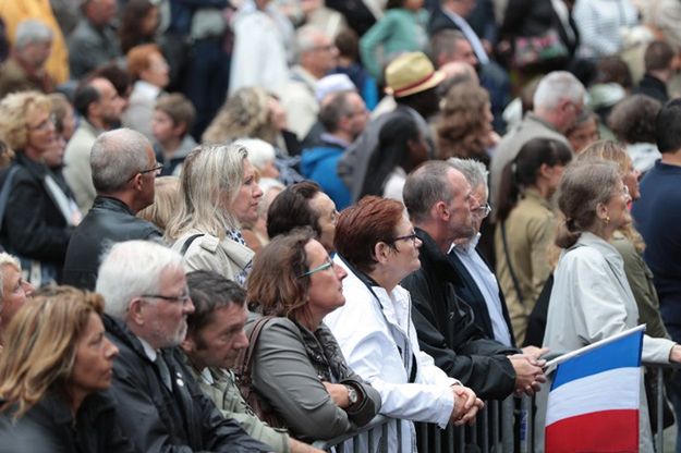 Francja obawia się o bezpieczeństwo obywateli. Odwoływane są masowe imprezy