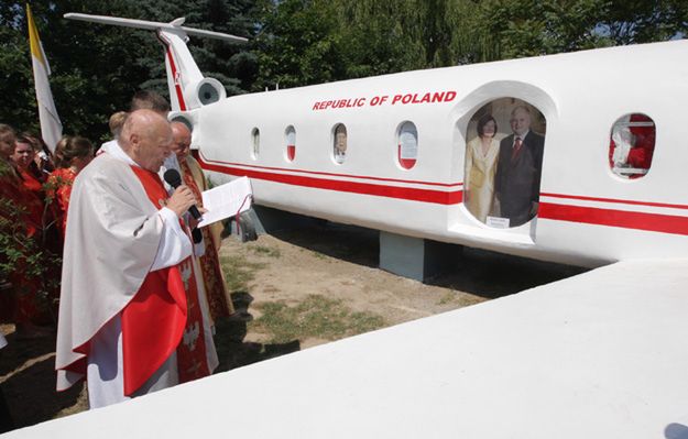 Pomnik katastrofy smoleńskiej w Kałkowie. Tak wygląda to, co z niego zostało