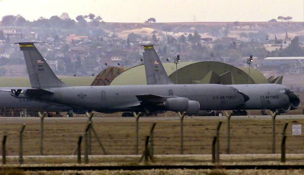 Aresztowania w bazie Incirlik, gdzie stacjonują samoloty USA. Władze zamknęły dostęp do bazy i odcięły prąd