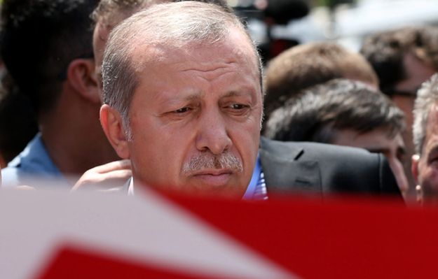 Recep Tayyip Erdogan, prezydent Turcji, zapowiada czystki w instytucjach państwowych