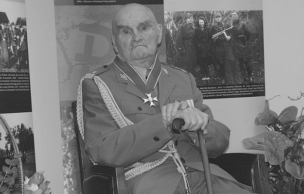 Zmarł legendarny żołnierz AK gen. Aleksander Arkuszyński "Maj"