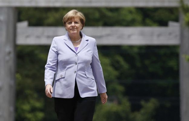 Wiceszef PE oskarża Angelę Merkel ws. Brexitu