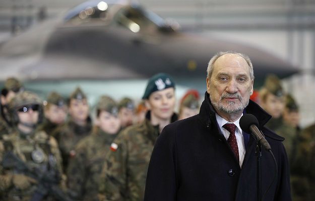 Jacek Żakowski: Antoni Macierewicz wykonuje gesty, mające skonfliktować Polskę z całym światem