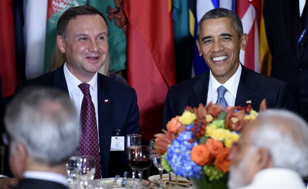 Rozmów Kaczyńskiego z ambasadorem USA było więcej. Coraz silniejsze sygnały ostrzegawcze Waszyngtonu wobec Polski