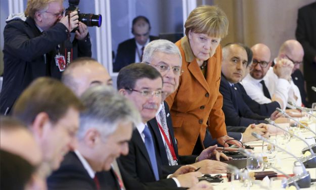 Angela Merkel krytykuje satyryczny wiersz o Erdoganie