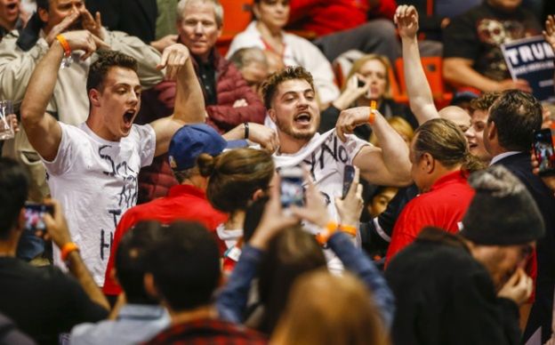 Trump oskarża zwolenników Sandersa o uniemożliwienie wiecu w Chicago