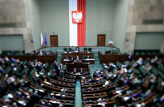 Sejm nie zgodził się na odrzucenie projektu wprowadzającego program "Rodzina 500+"