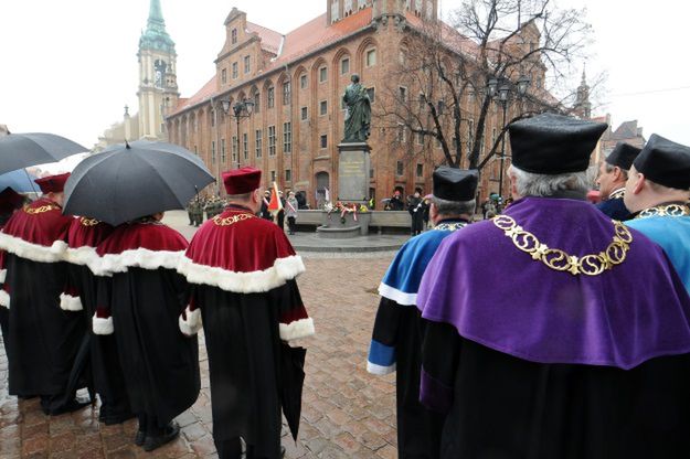 Kolejna burza na znanej uczelni. "Pracownik to zwierzę, ma się łasić"