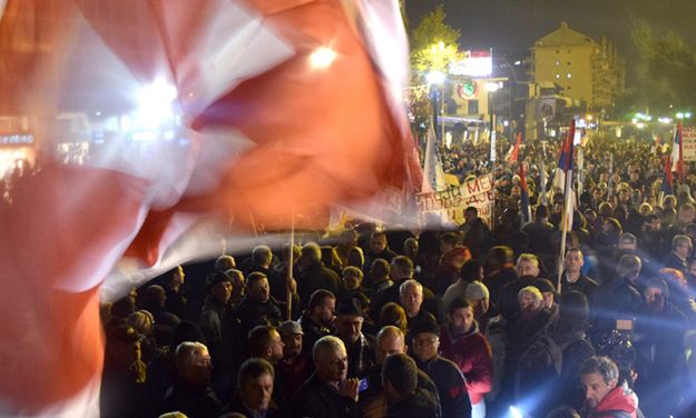 Czarnogóra: protest przeciw przystąpieniu do NATO