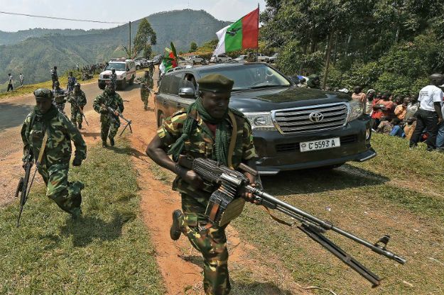 Zaostrza się konflikt w Burundi. Zachód ostrzega przed "drugą Rwandą"