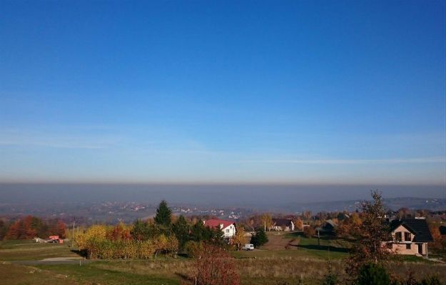 W Krakowie II stopień zagrożenia smogowego. Mogą wystąpić duszności