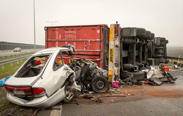 Tragiczny wypadek na autostradzie A1, zginęło pięć osób