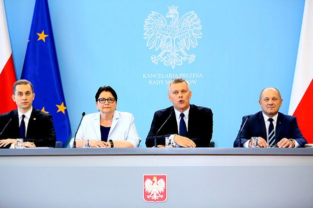 Tomasz Siemoniak: spodziewana radykalna przebudowa list PO. Kopacz podejmie "kategoryczne decyzje"