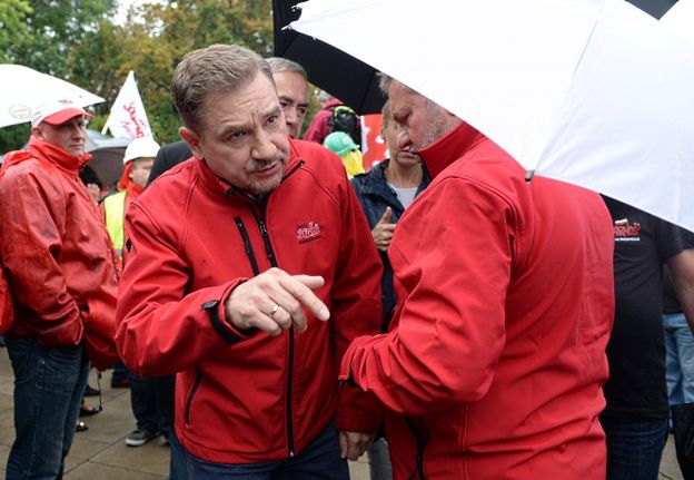 "Nie pamiętałem, że służył Pan w komandosach". Henryk Wujec przeprosił Piotra Dudę