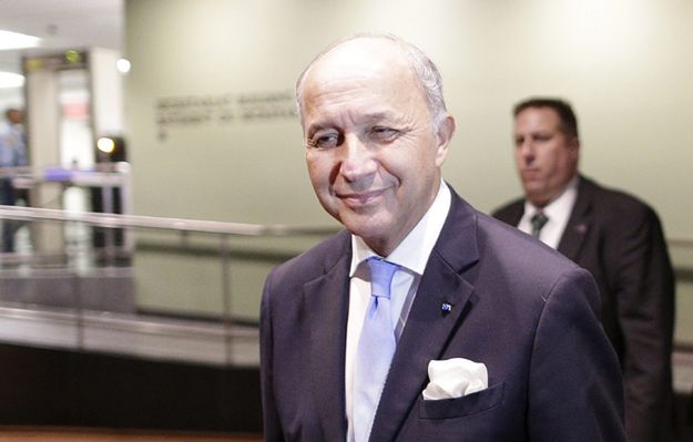 Rosja skrytykowana. Laurent Fabius: atakują Państwo Islamskie tylko medialnie