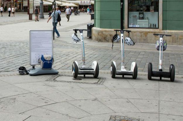 Wrocław: otwarto pierwszą wypożyczalnię segwayów. Cieszy się sporym zainteresowaniem