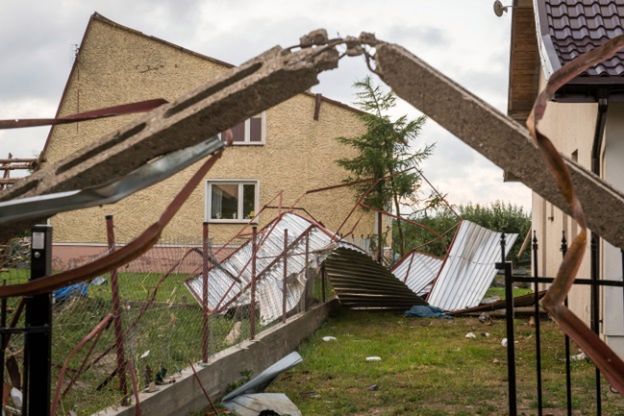 Nawałnice nad Polską. Tysiące odbiorców nadal bez prądu