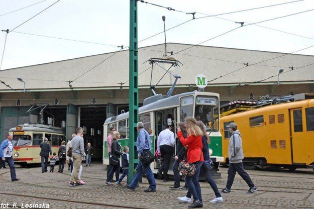 Dawna zajezdnia tramwajowa w Poznaniu zaczyna nowe życie - będą imprezy, potańcówki i kino!