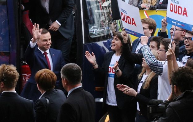 "Financial Times": Andrzej Duda apeluje o odebranie pełnomocnictw Brukseli