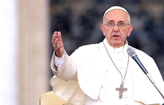 Wyciekł tekst nowej encykliki papieża Franciszka. Watykan oburzony