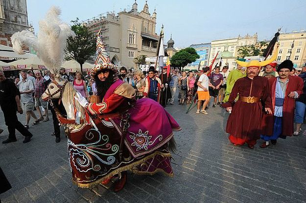 Ulicami Krakowa zawładnie dziś Lajkonik