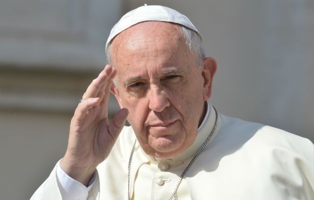 Papieski dokument na synod o rodzinie: otworzyć się na rozwiedzionych