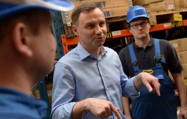 Andrzej Duda: Komorowski pyta "co ja mogę zrobić?" - tak jest najłatwiej