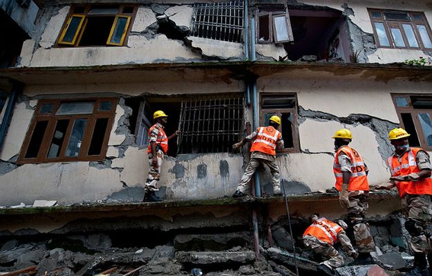 Bilans ofiar trzęsienia ziemi w Nepalu. Zginęło ponad 4000 osób