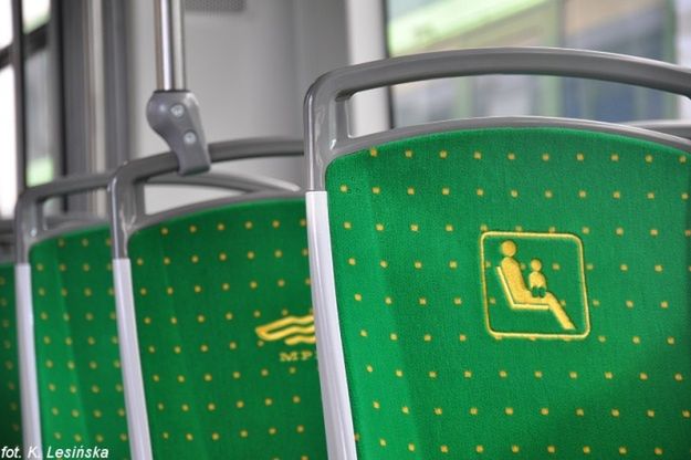 Pasażerowie MPK w Poznaniu sami decydują, na czym chcą siedzieć