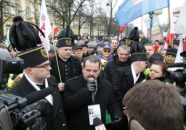 Rząd może mieć poważny kłopot. Fala strajków zaleje kraj?