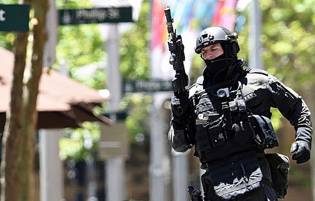 Premier Tony Abbott publikuje raport dotyczący zamachu w Sydney