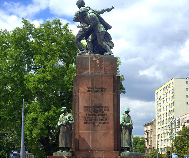 Pomnik "czterech śpiących" nie wróci na pl. Wileński