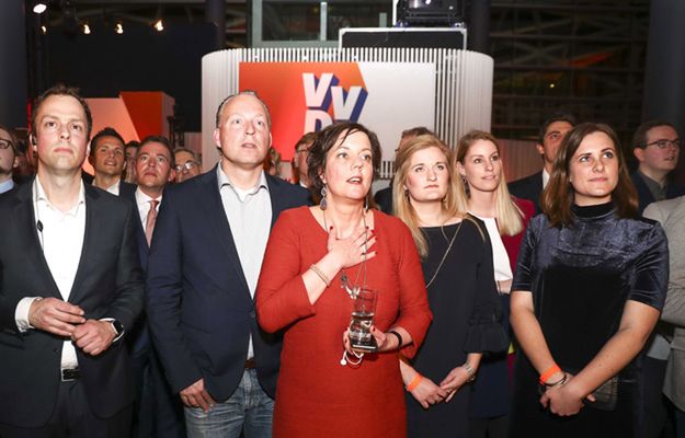 Holandia: Partia VVD premiera Marka Ruttego zdobyła najwięcej miejsc w parlamencie