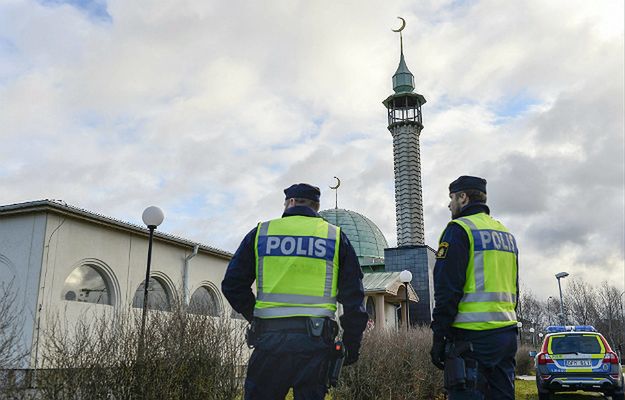 Muzułmańskie organizacje tworzą własne społeczeństwo. Mocny raport Szwedzkiej Agencji Ochrony Cywilnej