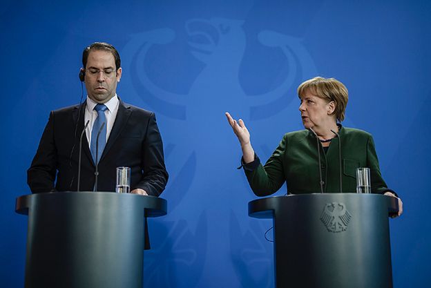 Angela Merkel: będzie szybsze odsyłanie imigrantów do Tunezji