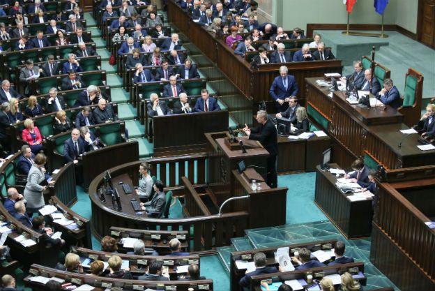 Sejm przyjął projekt ustawy ws. powołania komisji weryfikacyjnej ds. reprywatyzacji w Warszawie