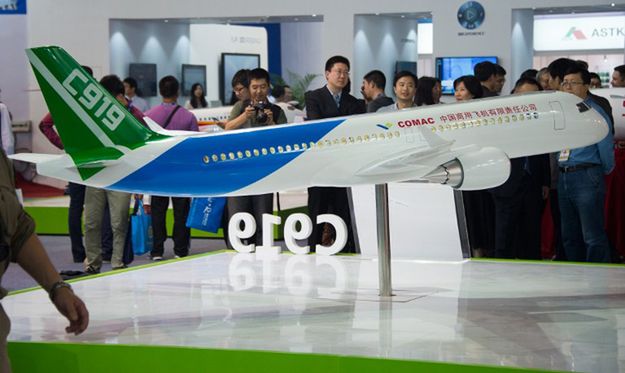 Pierwszy chiński wielki samolot pasażerski gotów do lotu