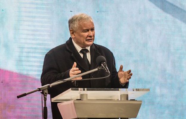 "Od kilkudziesięciu lat służy sprawie wolności". Jarosław Kaczyński Człowiekiem Wolności 2016 "wSieci"