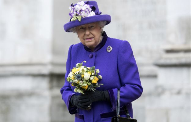 Królowa Elżbieta II nadal chora. Odwołała swój udział w noworocznym nabożeństwie w kościele w Sandringham