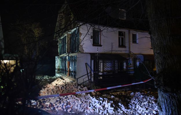 Eksplozja w Juszkowie. Zawaliła się ściana szczytowa domu